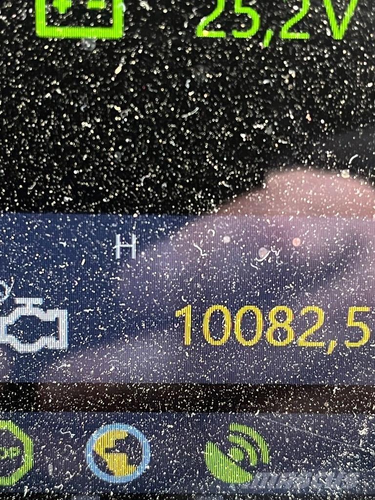 Komatsu 875 Transportadoras