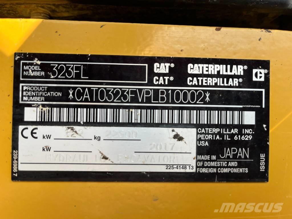 CAT 323 F L Excavadoras sobre orugas