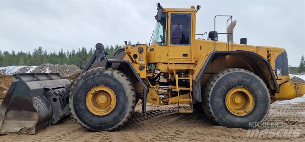 Volvo L220E Cargadoras sobre ruedas