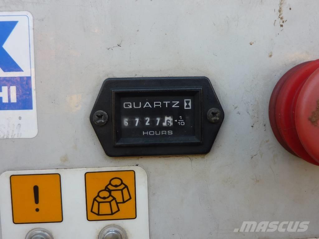 Aichi SP 21 AJ Plataformas con brazo de elevación telescópico