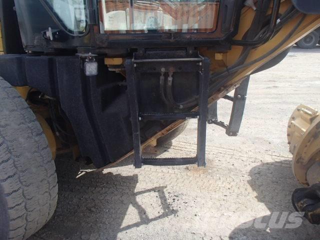 CAT 140 M VHP Plus Niveladoras