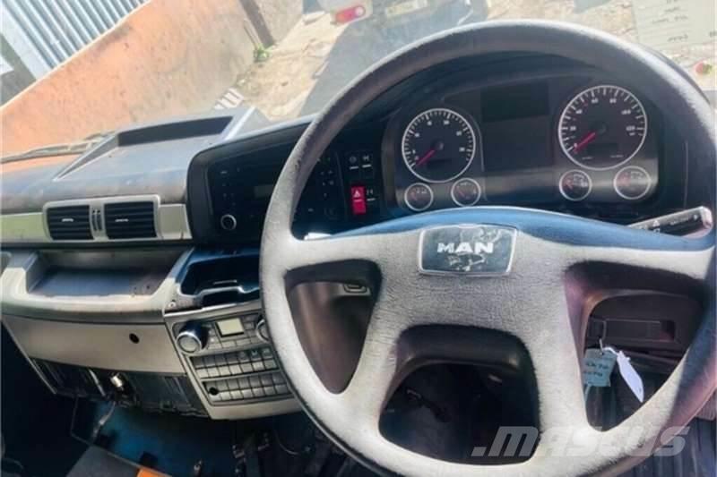 MAN 33 SERIES Otros camiones