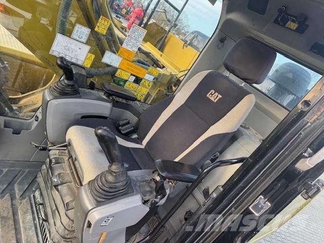 CAT 323 EL Excavadoras sobre orugas