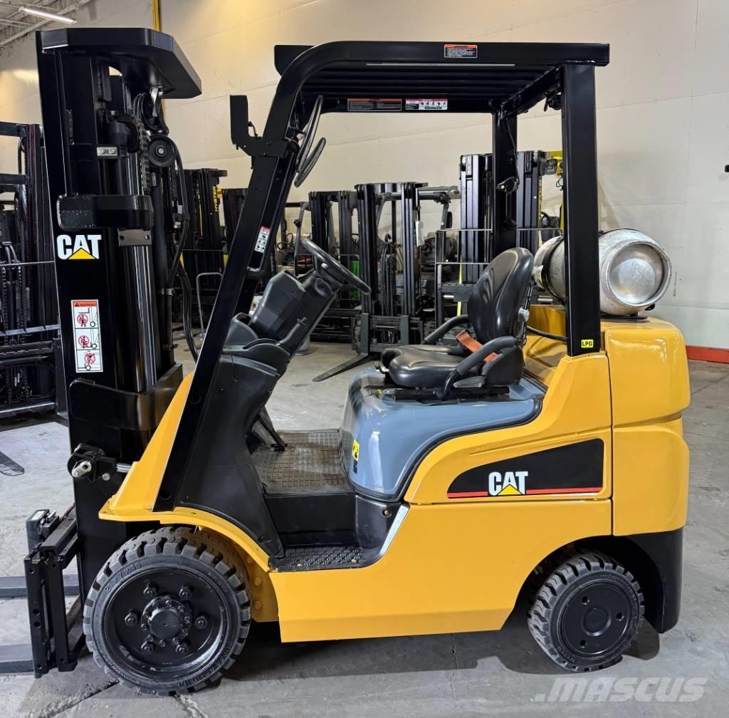 CAT FGC25N Montacargas - otros