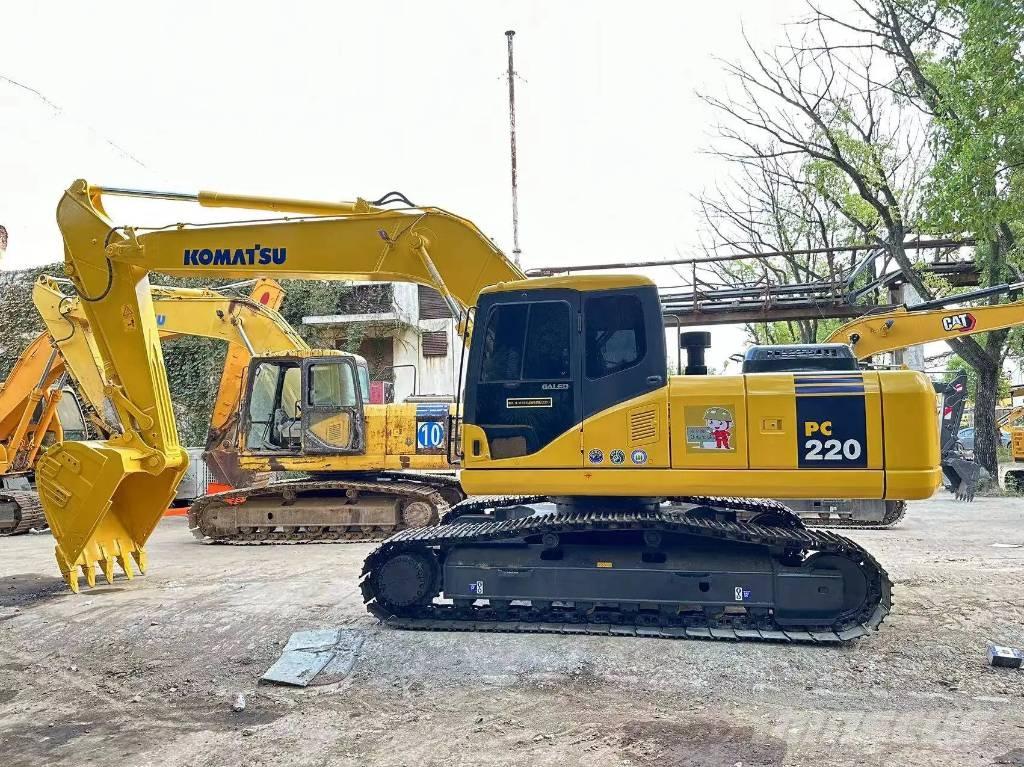 Komatsu PC220-8 Excavadoras sobre orugas