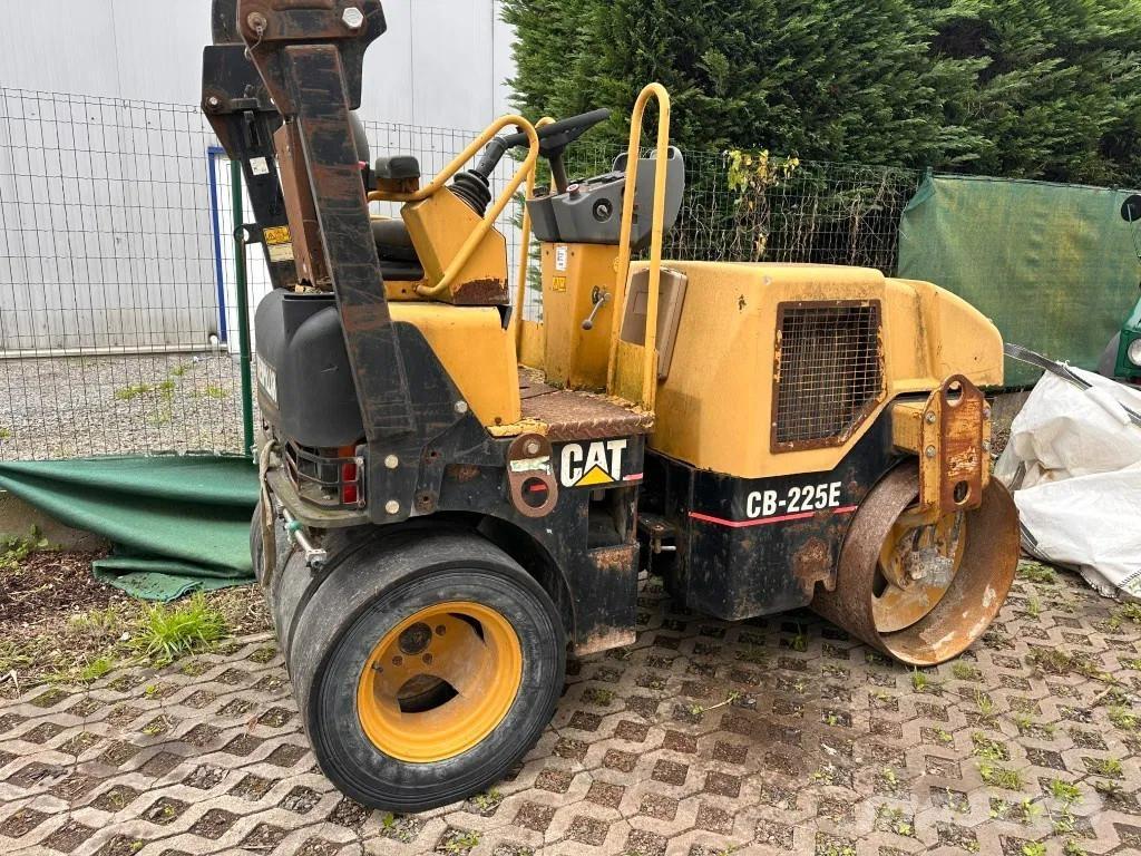 CAT CB-225E Otros rodillos