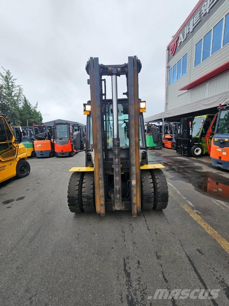 Hyundai 35d-9 Camiones diesel