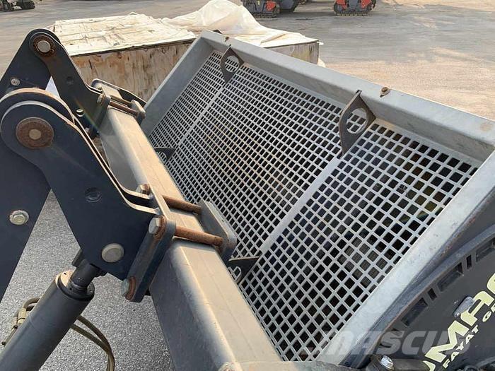 Bomag BS 180 Esparcidoras de arena y sal