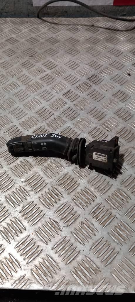 Scania 94 D.    1402449 Cabinas