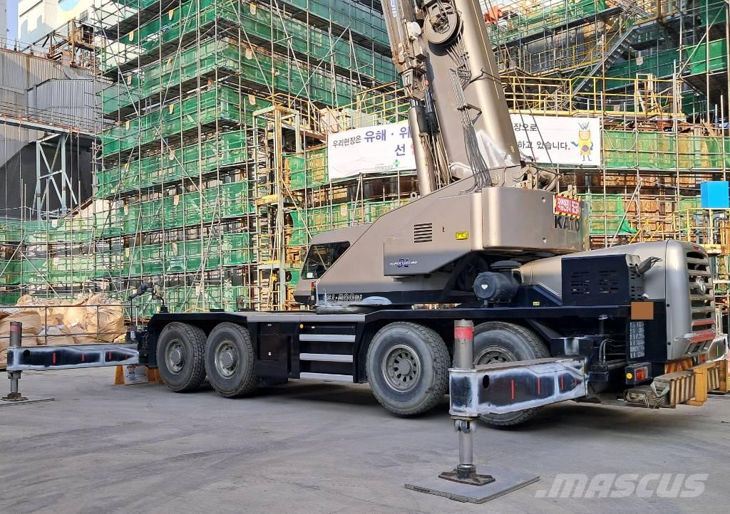 Kato KR-75H Grúas autopropulsadas