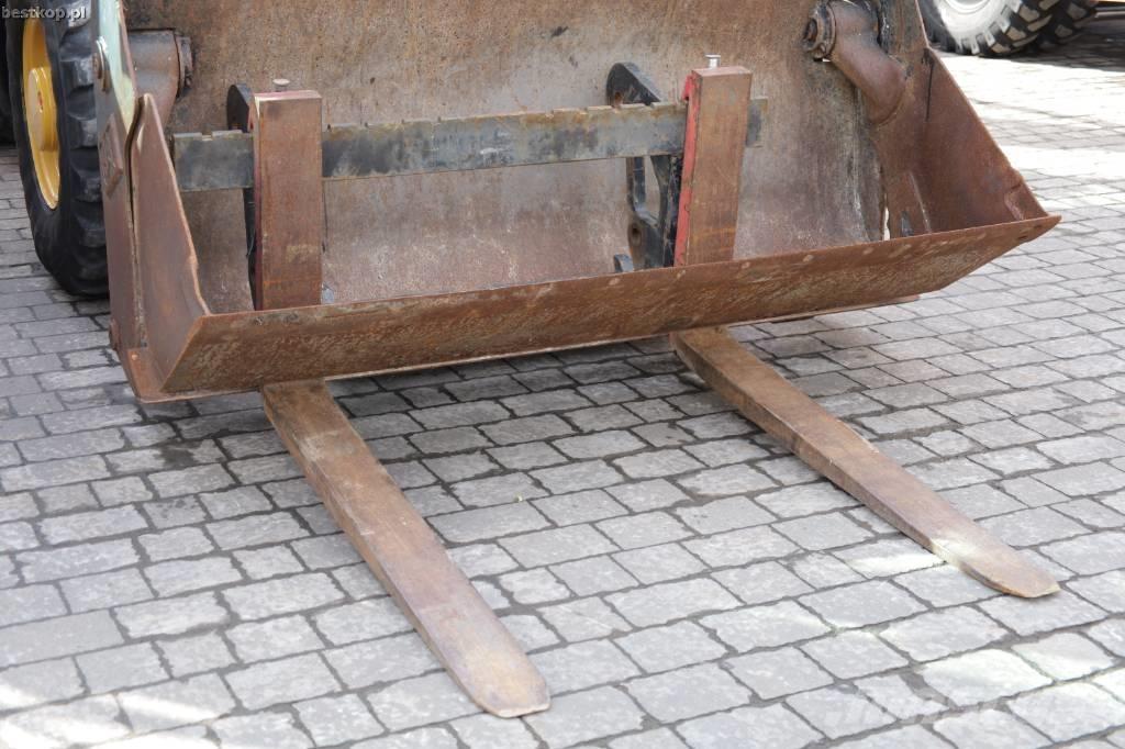 CAT 906M Cargadoras sobre ruedas