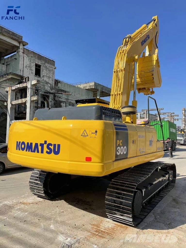 Komatsu PC 300 Excavadoras sobre orugas