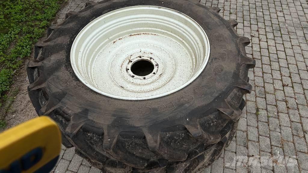 New Holland T 7.175 Tractores