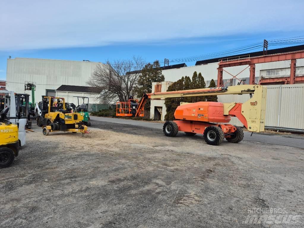 JLG 800 AJ Plataformas con brazo de elevación manual