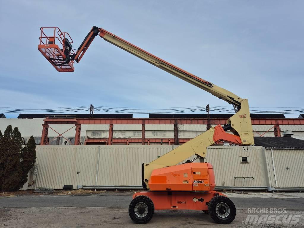 JLG 800 AJ Plataformas con brazo de elevación manual