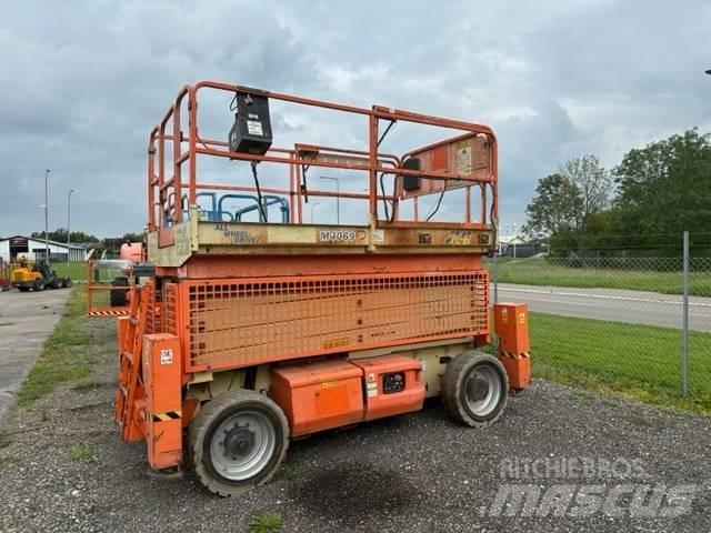 JLG M4069 Plataformas tijera