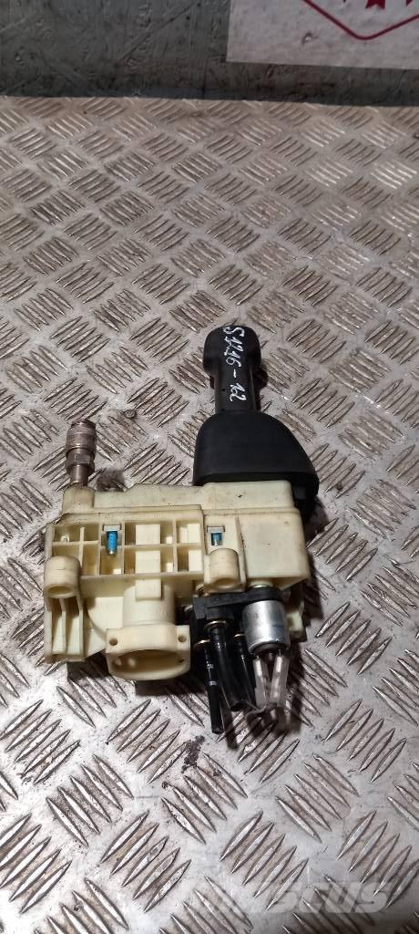 Scania R 440  1882115 Cabinas