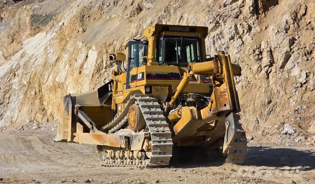 CAT D9R Buldozer sobre oruga