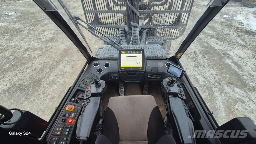 Ponsse WISENT 8W Transportadoras