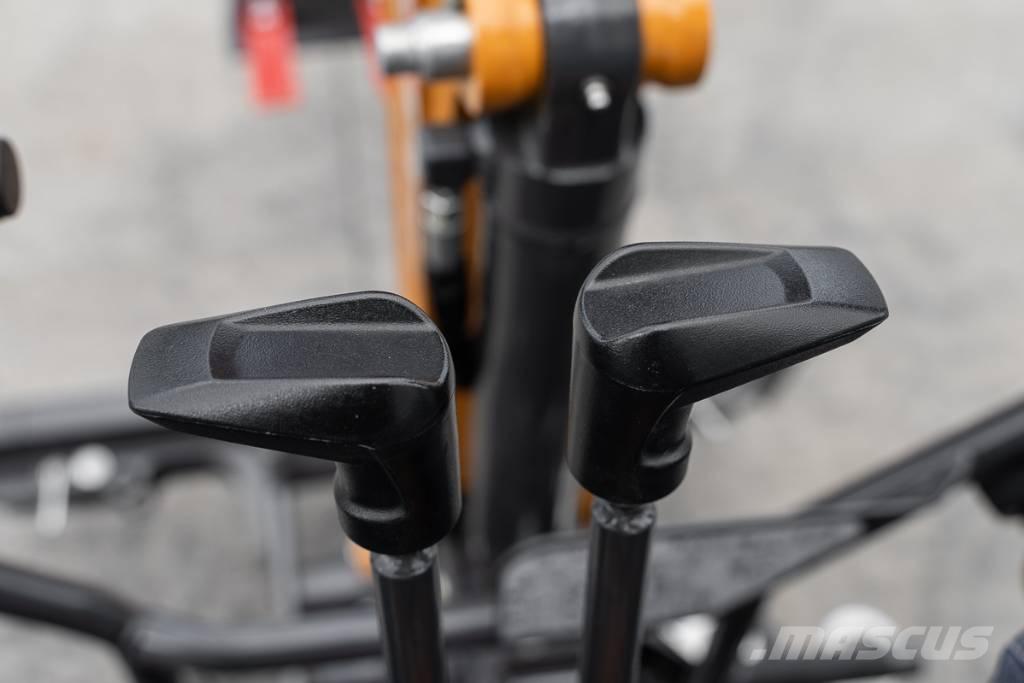 CASE CX 15 EV Miniexcavadoras