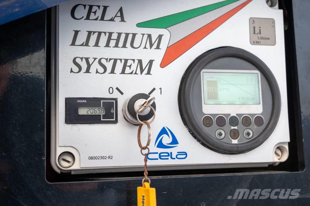 Cela DT 25 Plataformas con brazo de elevación telescópico