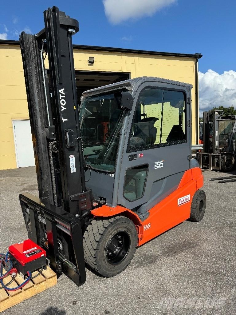 Toyota 8FBMT50 Carretillas de horquilla eléctrica