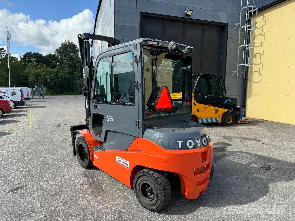 Toyota 8FBMT50 Carretillas de horquilla eléctrica