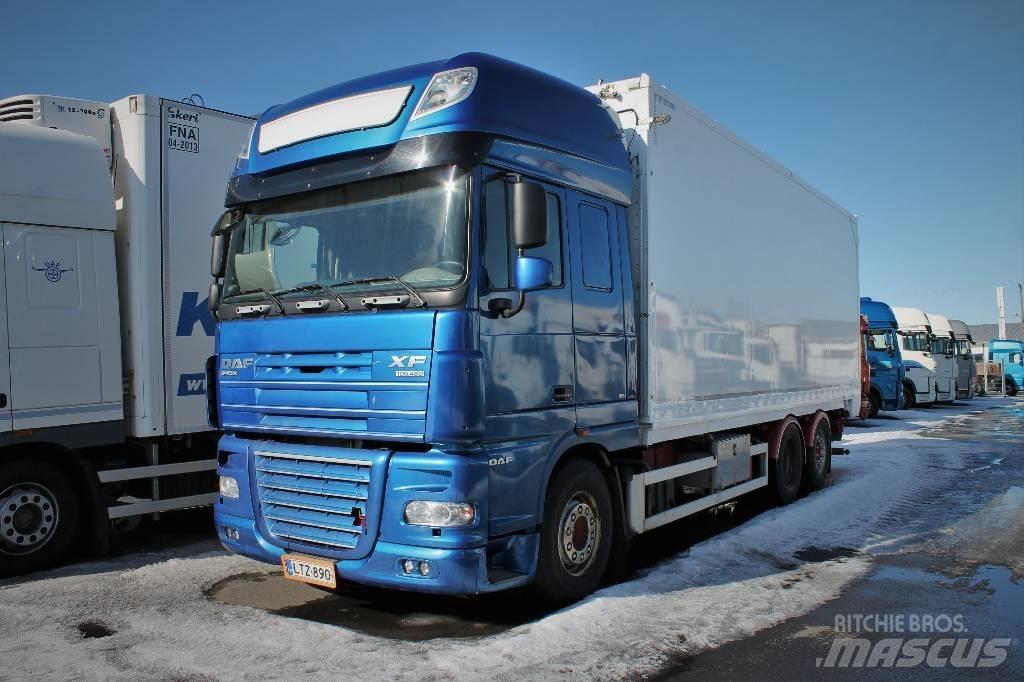 DAF XF105.460 Camiones de volteo para virutas de madera