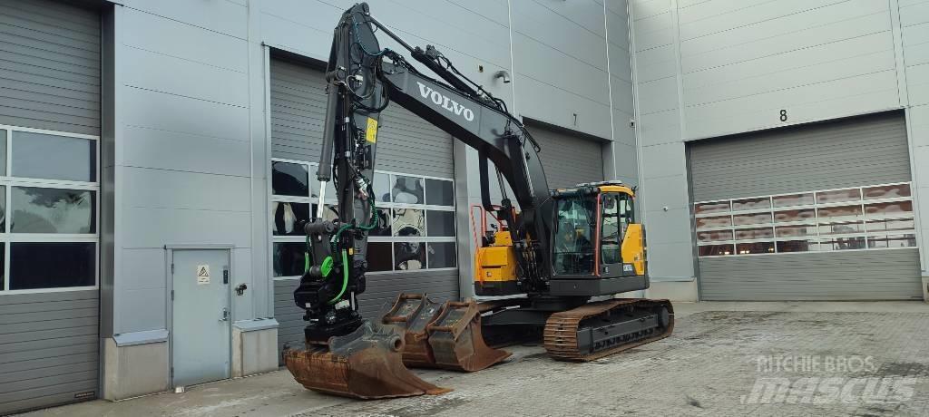 Volvo ECR235EL Excavadoras sobre orugas