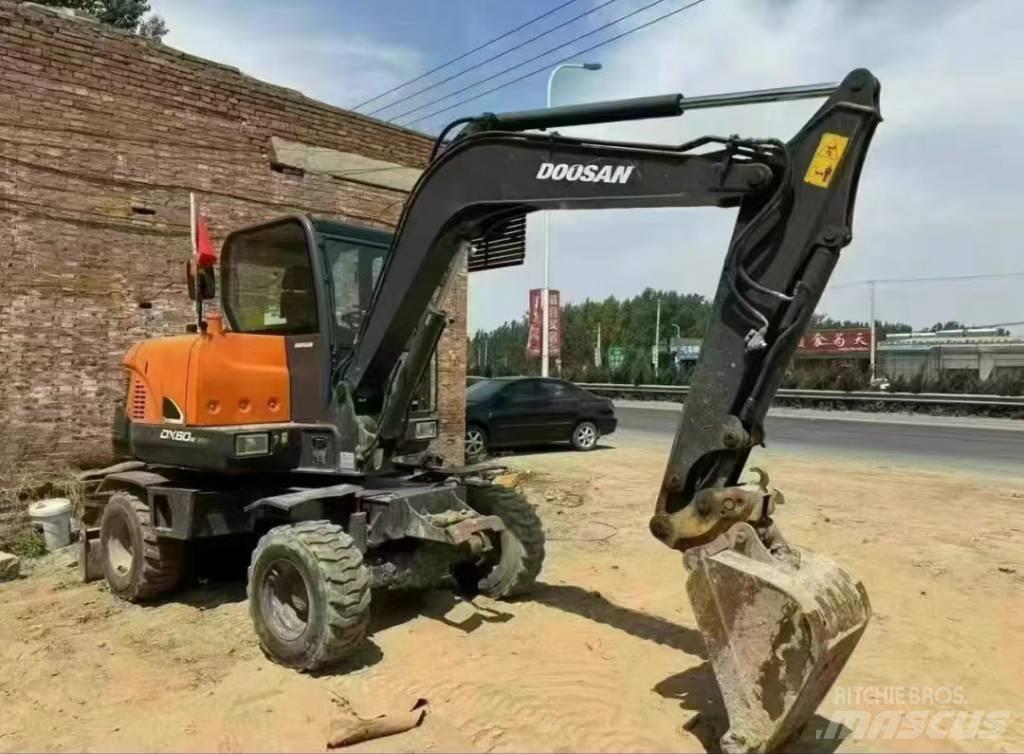 Doosan DX 60W Miniexcavadoras