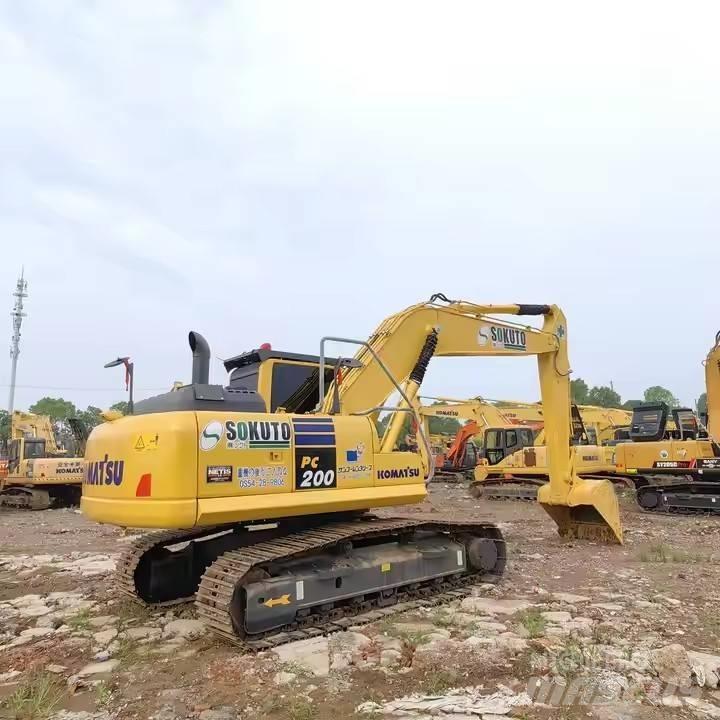 Komatsu PC200 Excavadoras 7t - 12t