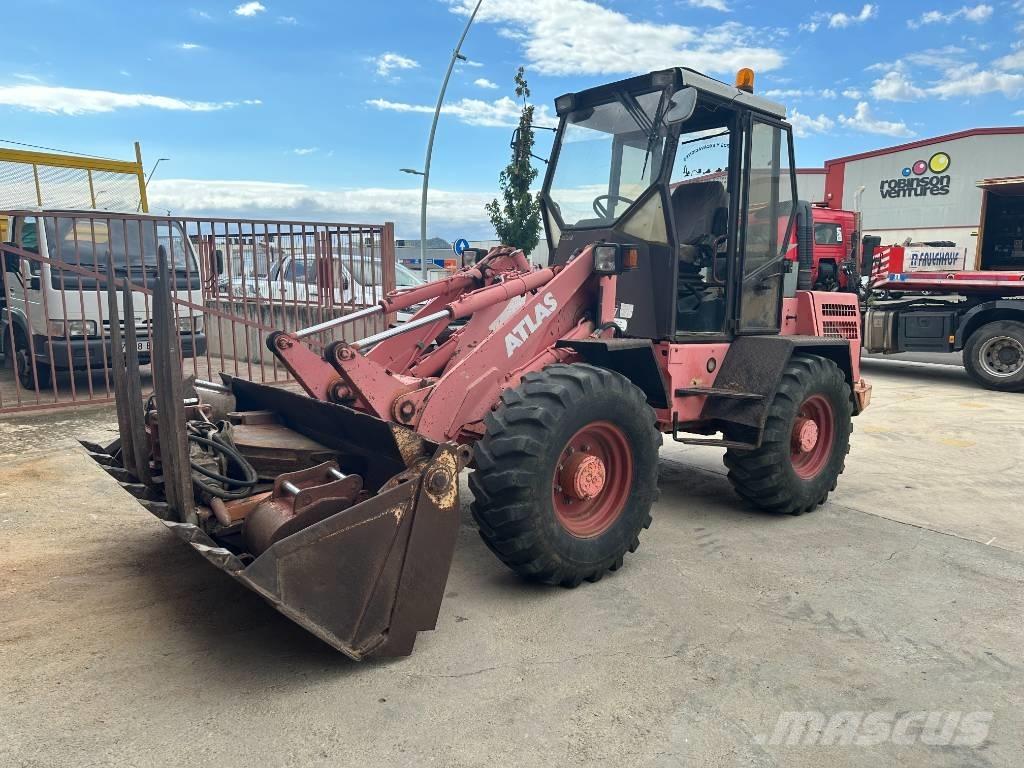 Atlas 62 E Cargadoras sobre ruedas