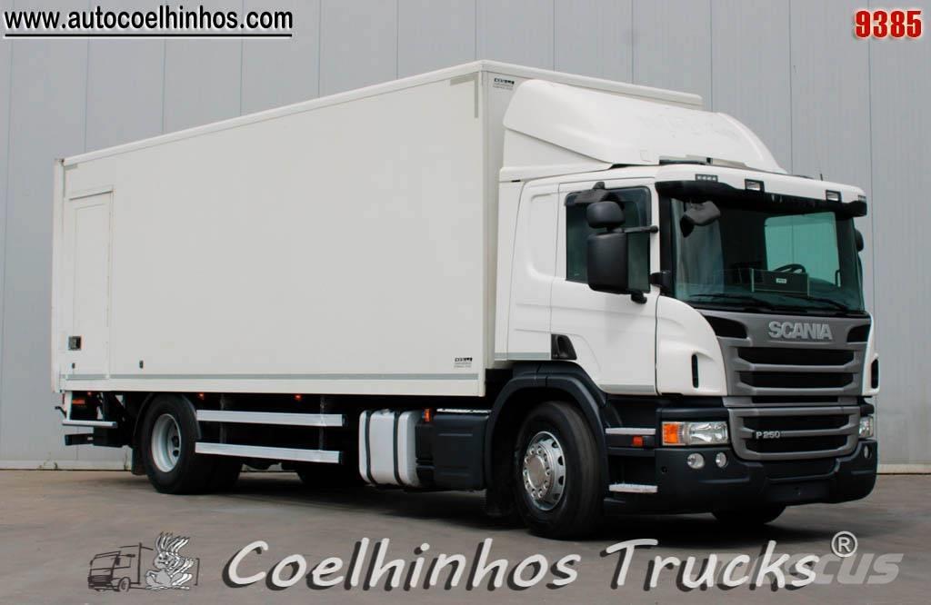 Scania P 250 Camiones con caja de remolque