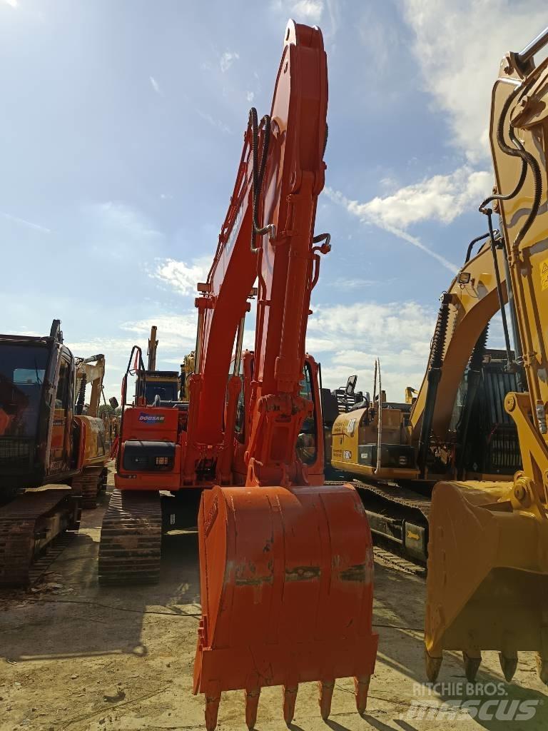 Doosan DX150 LC Excavadoras sobre orugas