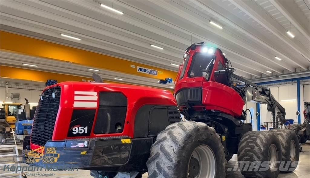 Komatsu 951 Cosechadoras