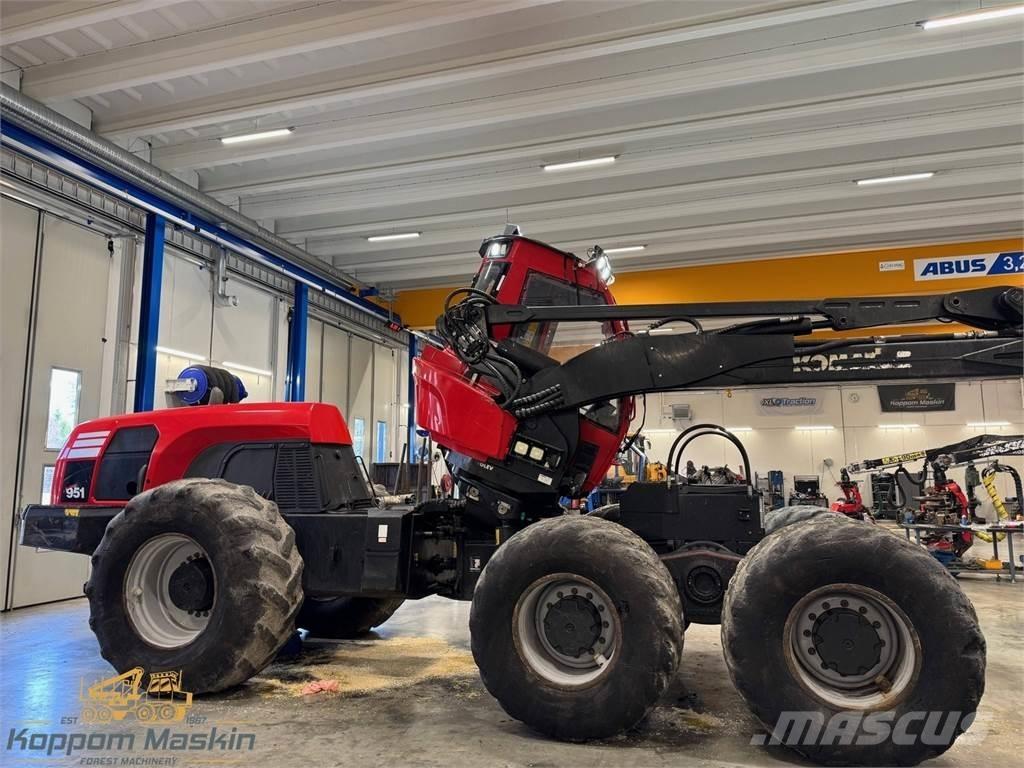 Komatsu 951 Cosechadoras