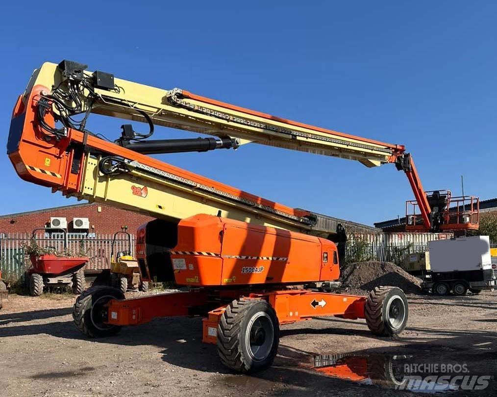 JLG 1500 AJP Plataformas con brazo de elevación manual