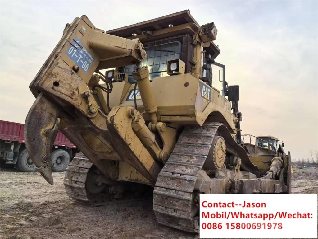 CAT D 8 T Buldozer sobre oruga