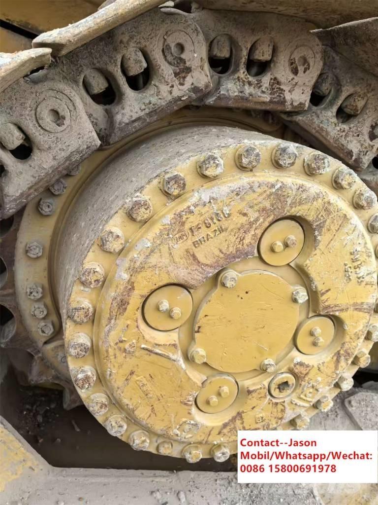 CAT D 8 T Buldozer sobre oruga