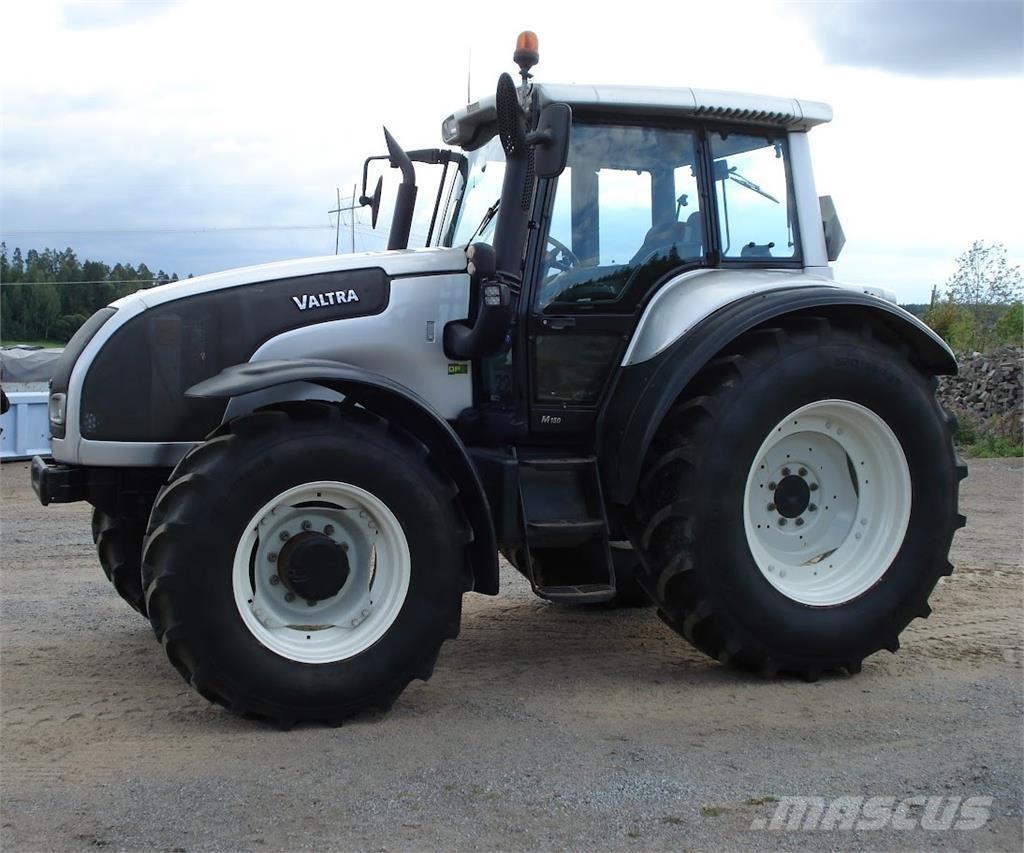 Valtra M150-4 Tractores