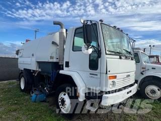 Freightliner FC 80 Camión de barrendero