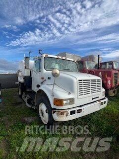 Freightliner FC 80 Camión de barrendero