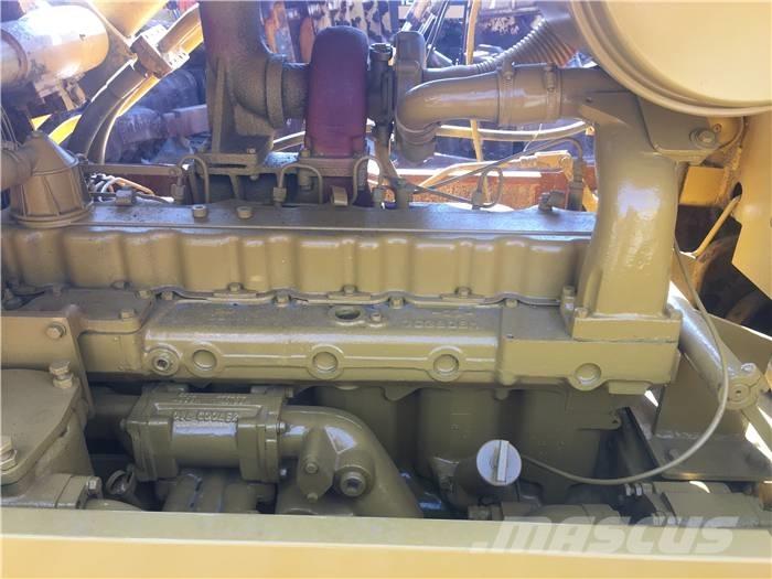 CAT D 6 D Buldozer sobre oruga