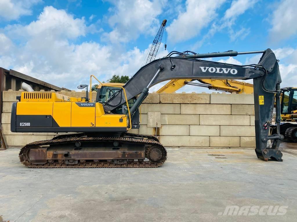 Volvo EC 250 D N L Excavadoras sobre orugas