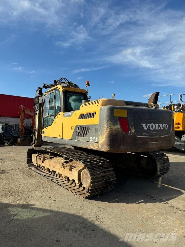 Volvo EC 220 DL Excavadoras sobre orugas