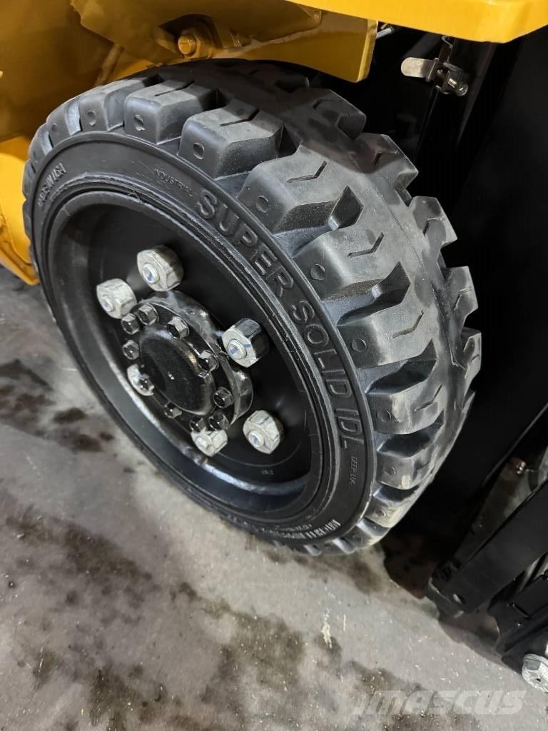 CAT FGC20N Montacargas - otros