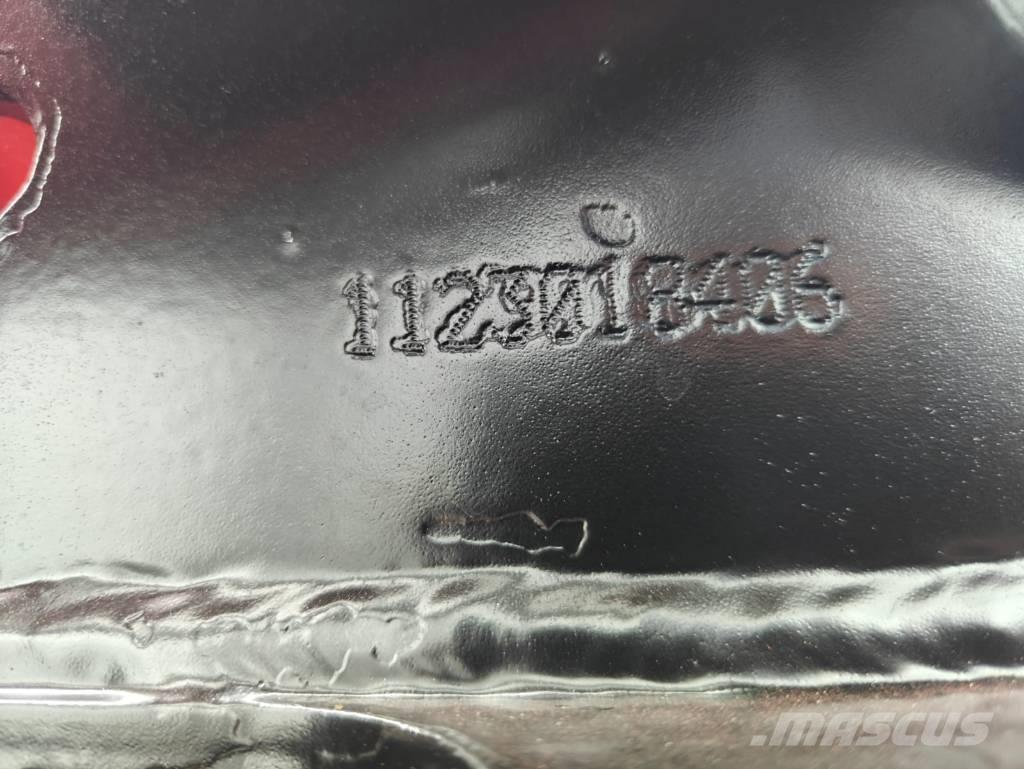 Komatsu C 123 Cabezales cortadores