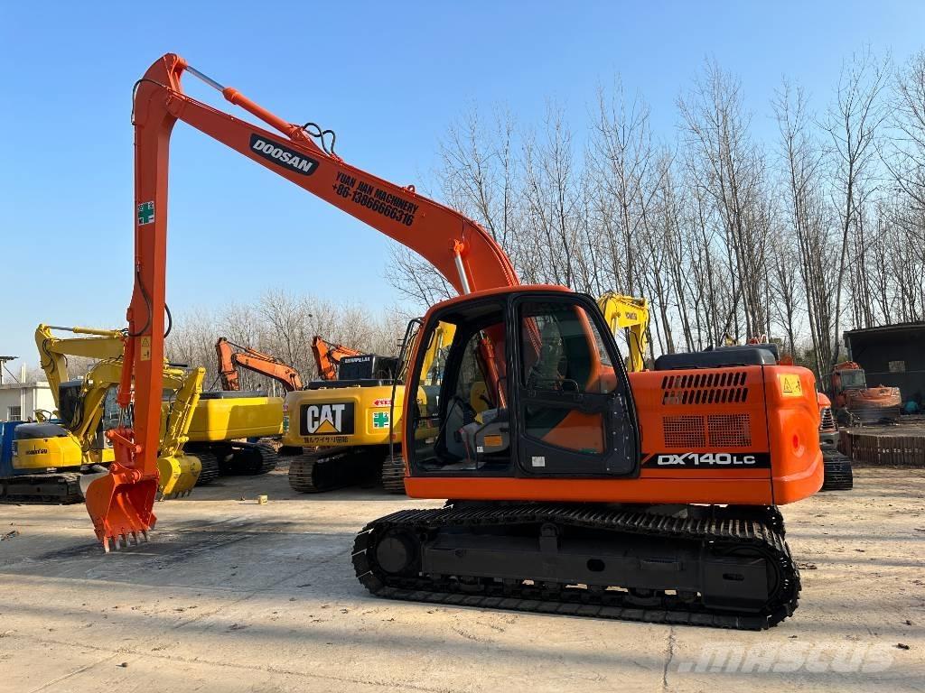 Doosan DX140LC Excavadoras sobre orugas