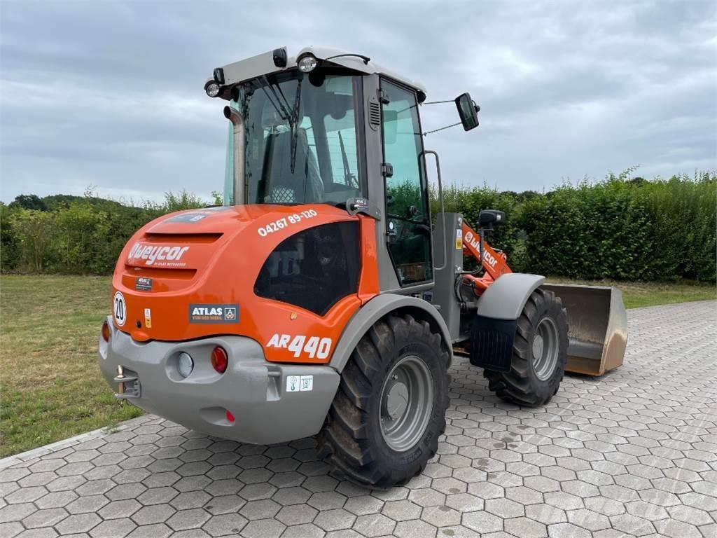 Atlas AR440SL Cargadoras sobre ruedas