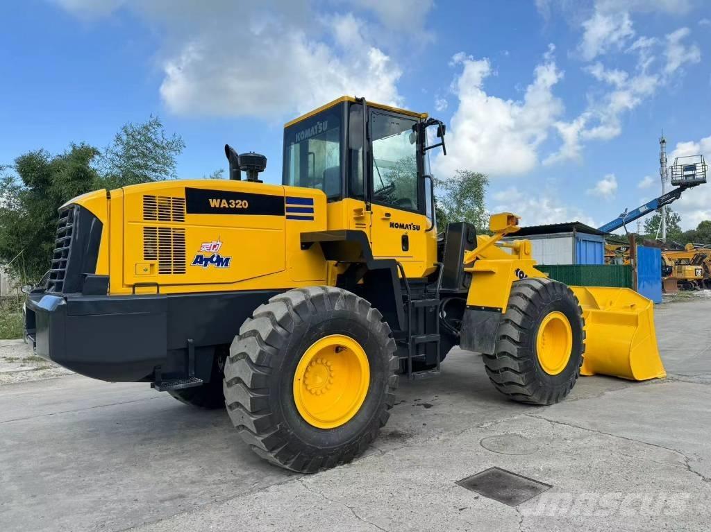 Komatsu WA 320-5 Cargadoras sobre ruedas